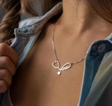 Cargar imagen en el visor de la galería, ✨️NURSE Necklace✨️