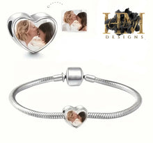 Cargar imagen en el visor de la galería, 925 Heart Photo Charm for Bracelet
